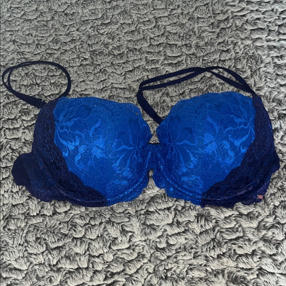 Victoria's Secret Vibrant Blue Lace Bra